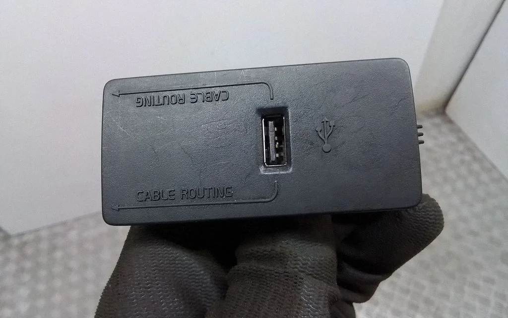 USB socket connector – Volvo S90, V90 (2016-)