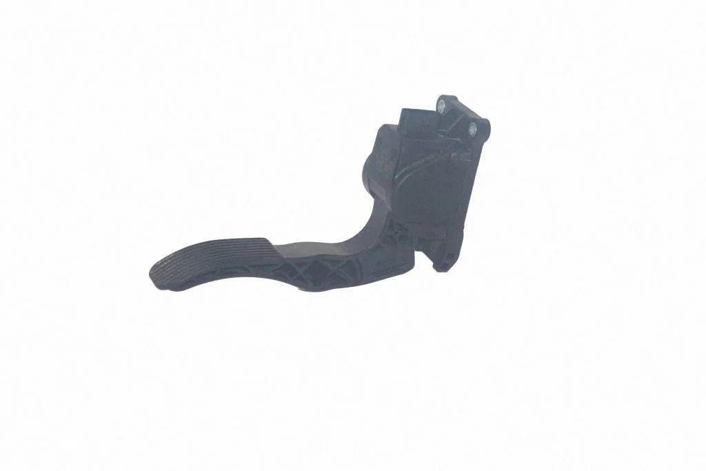 Accelerator throttle pedal – Mercedes-Benz Vito Viano W639 (2003-2014)