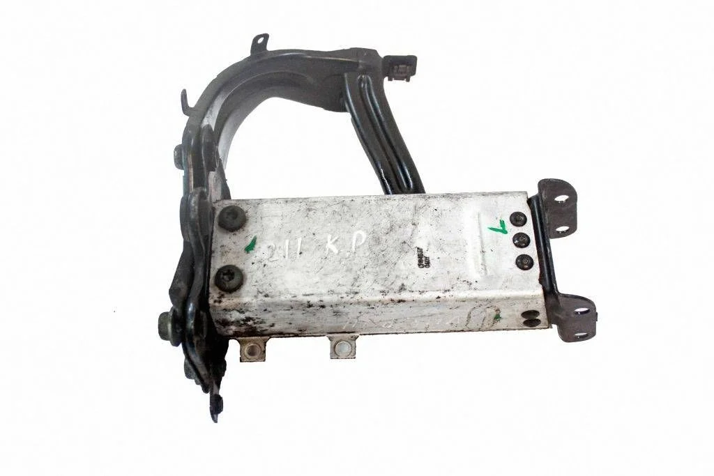 Radiator support slam panel bracket – Mercedes-Benz E-Class W211 (2002-2009)