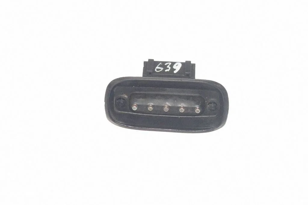 Styk drzwi przesuwnych – Mercedes-Benz Vito Viano W639 (2003-2014)