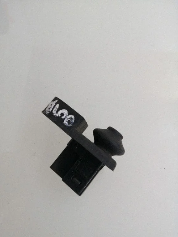 Rear door sensor – Subaru Outback (2009-2014)
