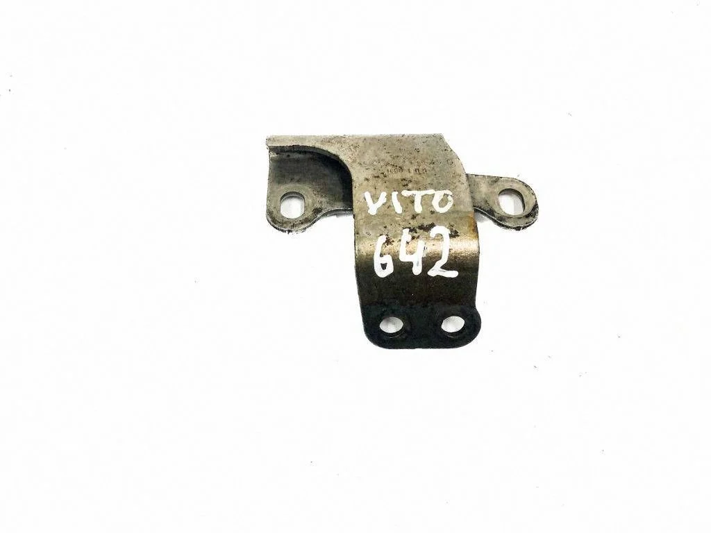 Other engine bay part – Mercedes-Benz Vito Viano W639 (2003-2014)
