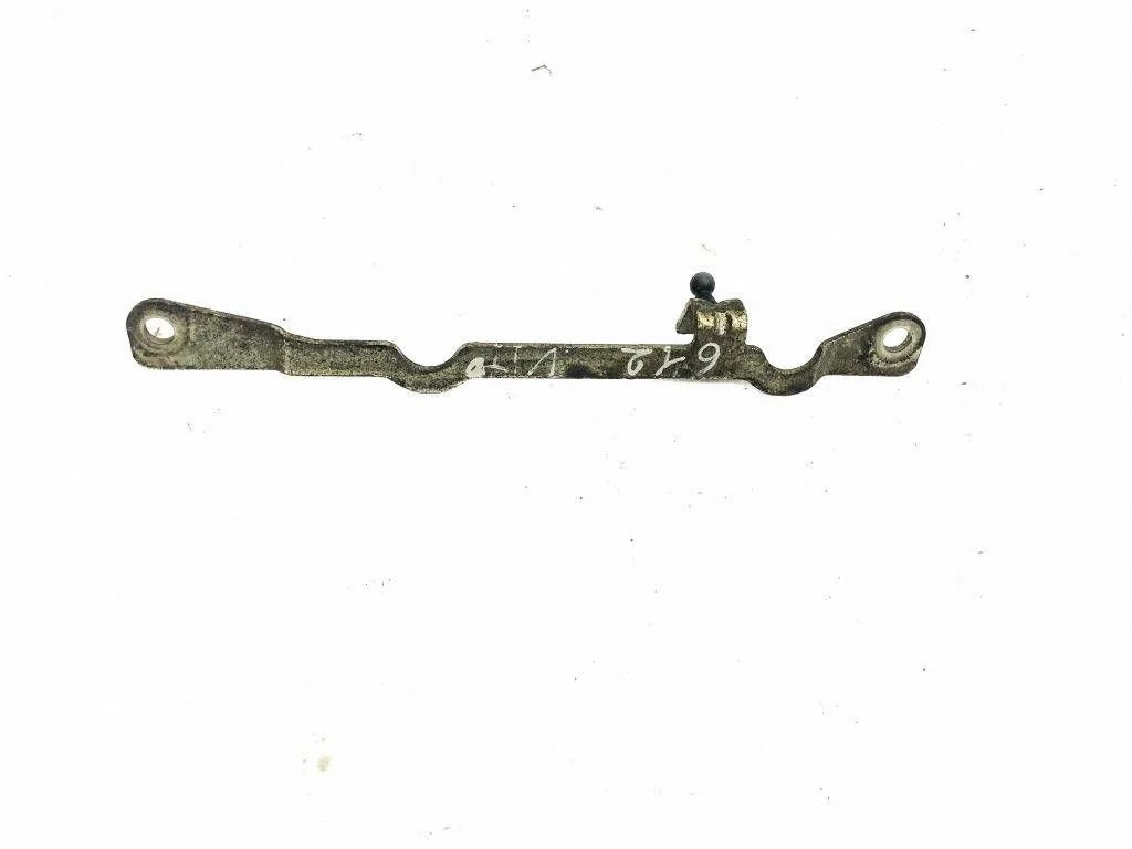 Other engine bay part – Mercedes-Benz Vito Viano W639 (2003-2014)
