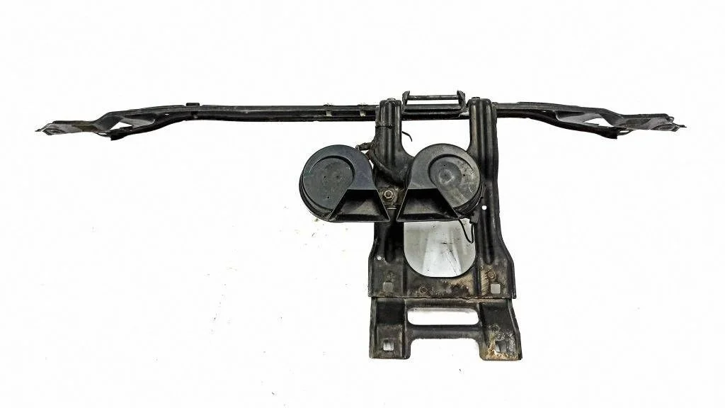 Top upper radiator support slam panel – Mercedes-Benz C-Class W203 (2000-2007)