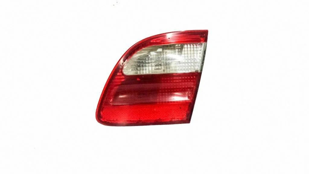 Lampa tylna w klapie A2118201464