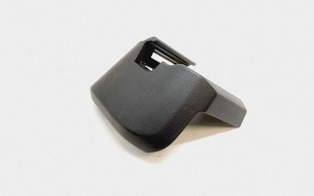 Rear seat rail trim cover – Volvo XC90 (2007-2014)