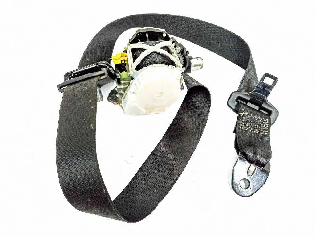 Rear seatbelt – Mercedes-Benz R-Class W251 (2005-2013)