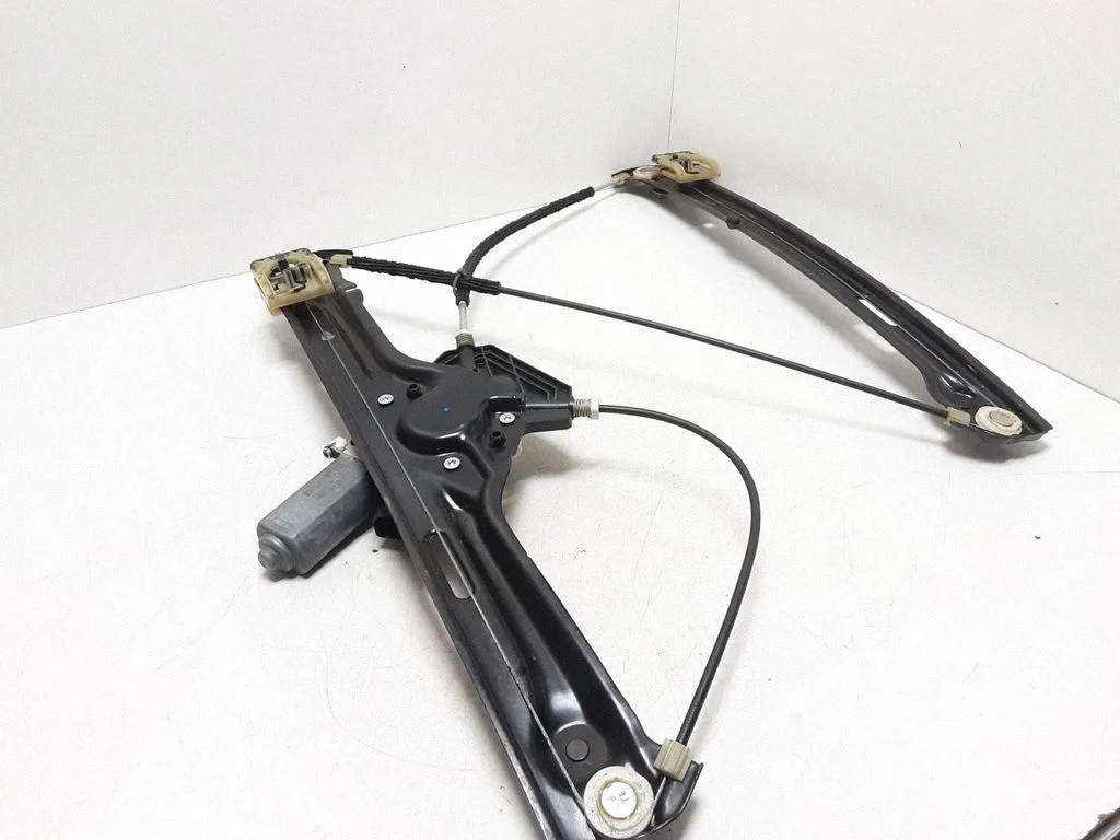 Rear door window regulator with motor – BMW X5 F15 (2013-2017)