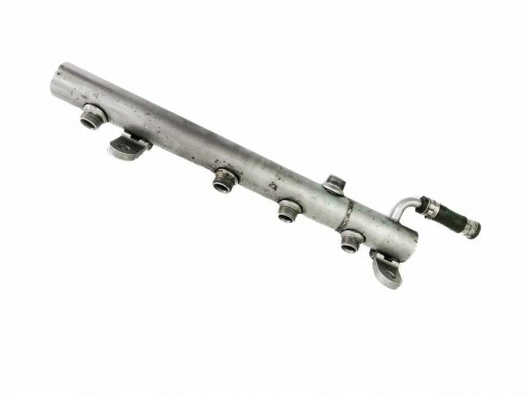 Fuel main line pipe – Mercedes-Benz CLS-Class C219 (2003-2011)