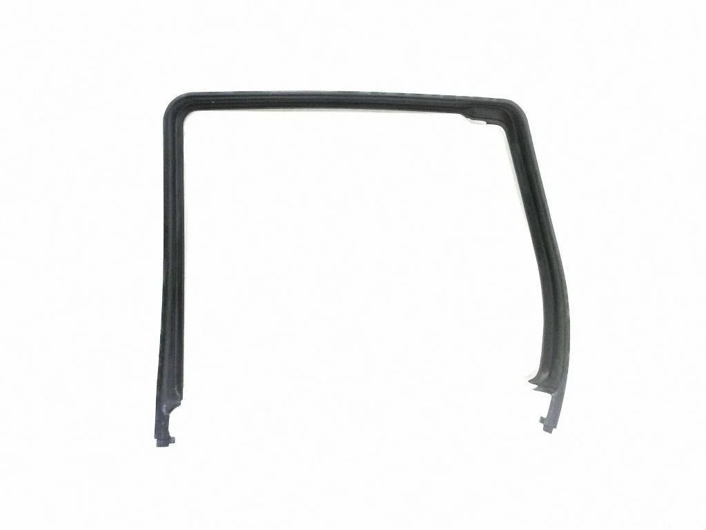 Rear door glass trim molding 04C3702RA9