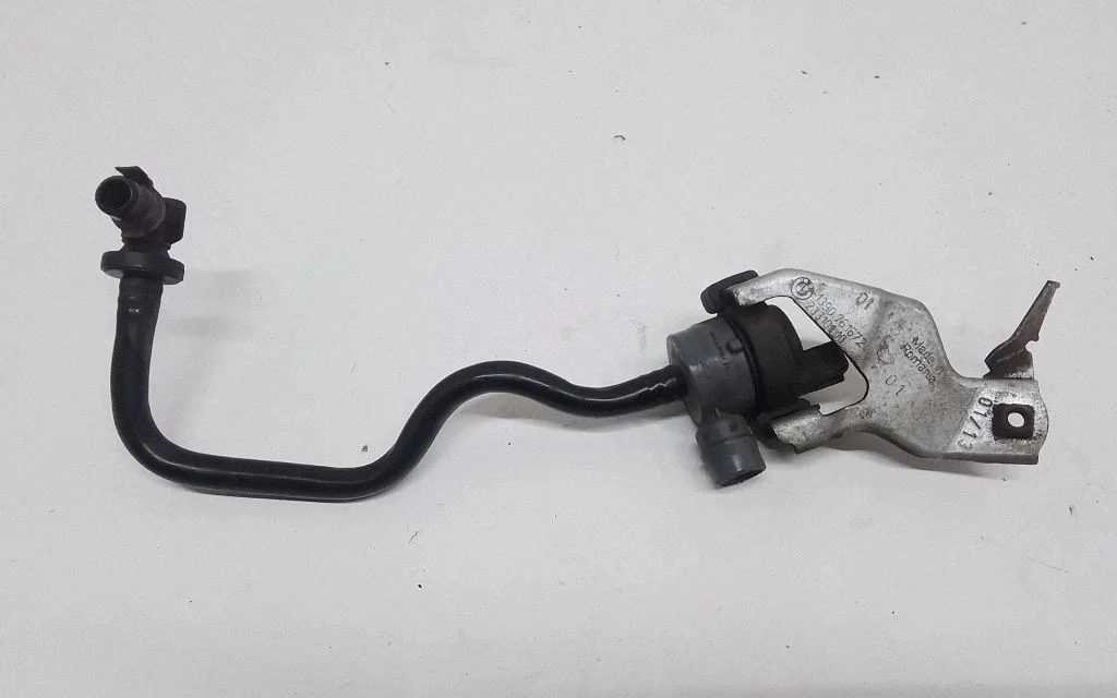 Karteriventilatsiooni klapp – BMW 7-seeria F01 F02 F03 F04 (2008-2016)