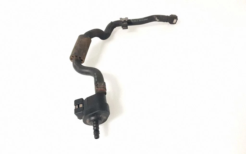 Karteriventilatsiooni klapp – Volkswagen Passat CC (2008-2016)