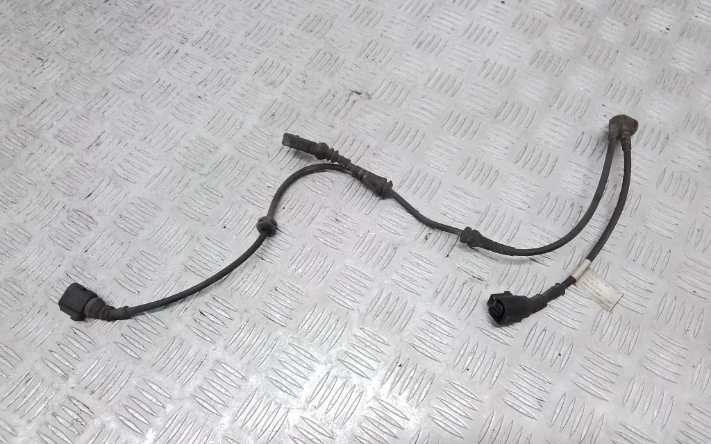 Front ABS sensor wiring – Porsche Cayenne (92A) (2010-2017)
