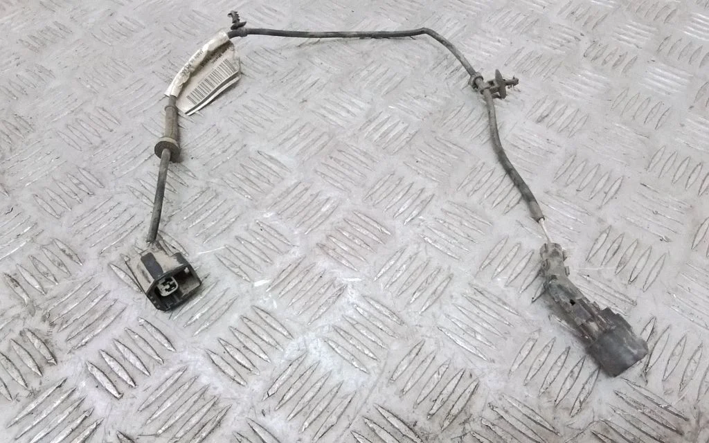 Rear ABS sensor wiring – Volvo C30 (2007-2010)