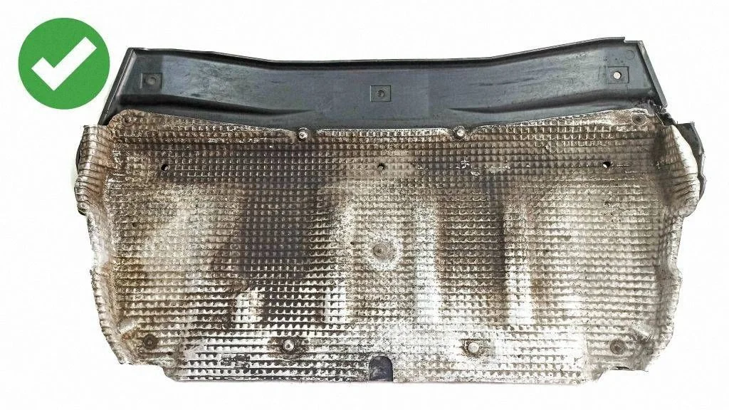 Engine splash shield/under tray KRB500300
