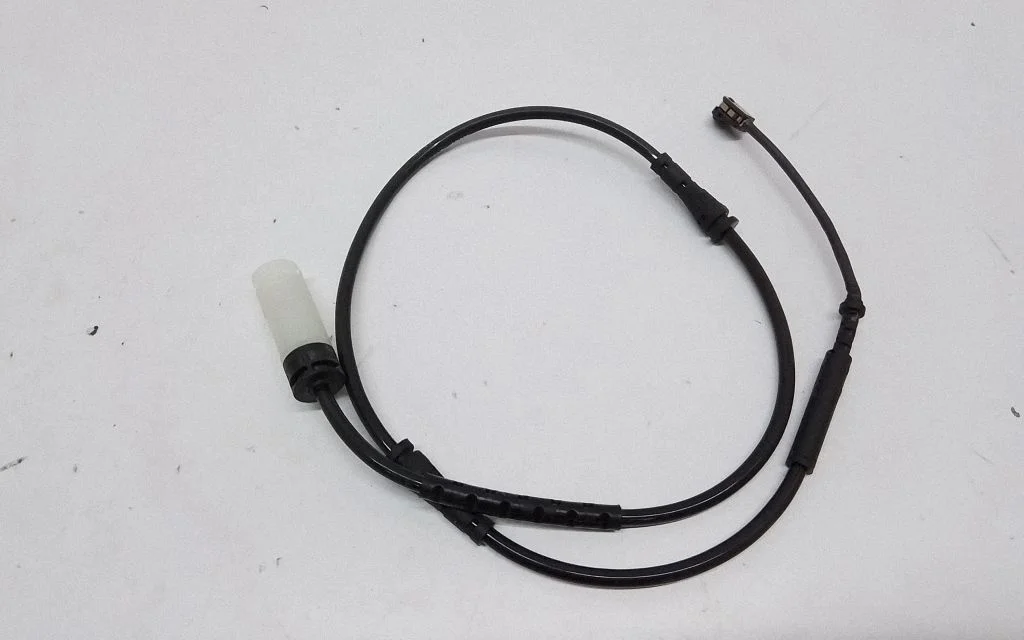 Brake pads wear sensor – Mini Cooper Countryman R60 (2011-2016)