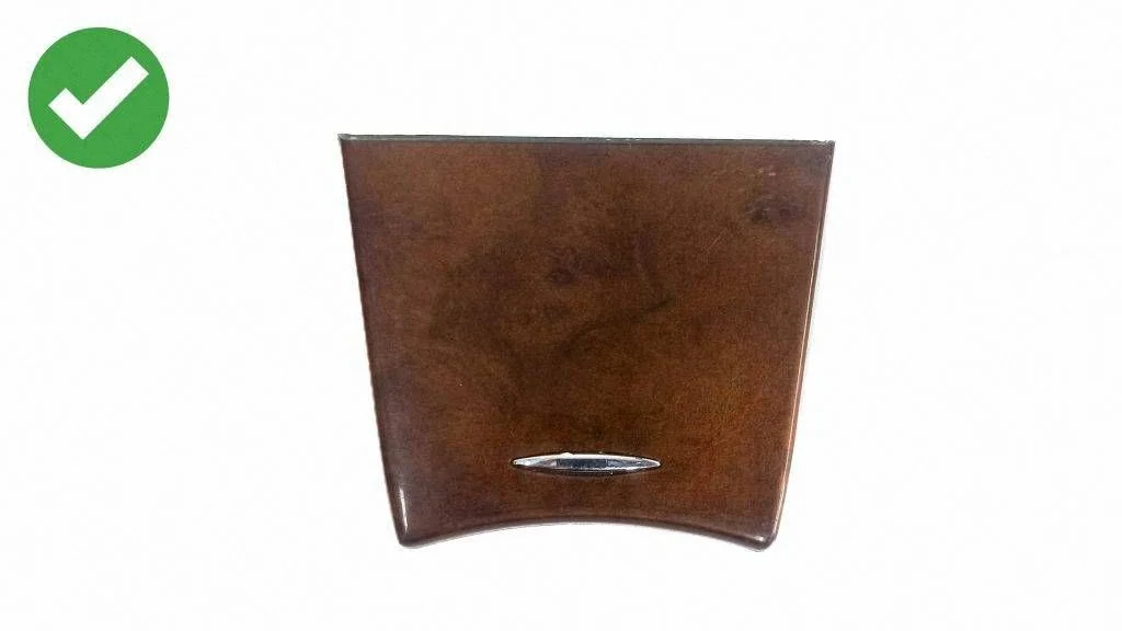 Car ashtray trim – Mercedes-Benz E-Class W211 (2002-2009)