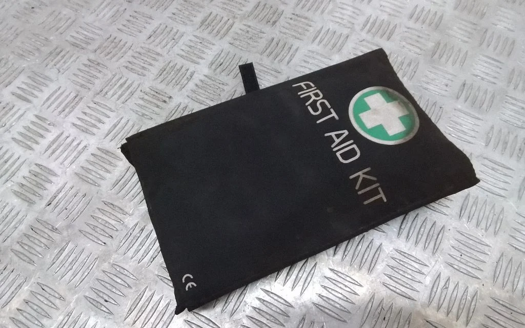 First aid kit – rear