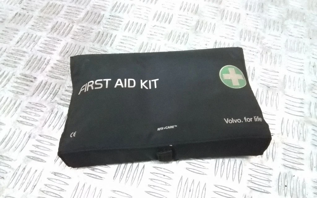 First aid kit – Volvo XC90 (2014-)