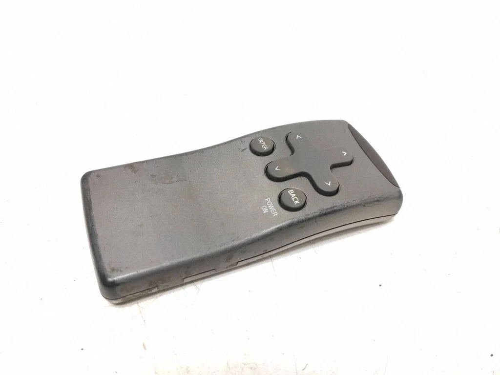 Head unit multimedia control – Volvo V70 (2008-2013)