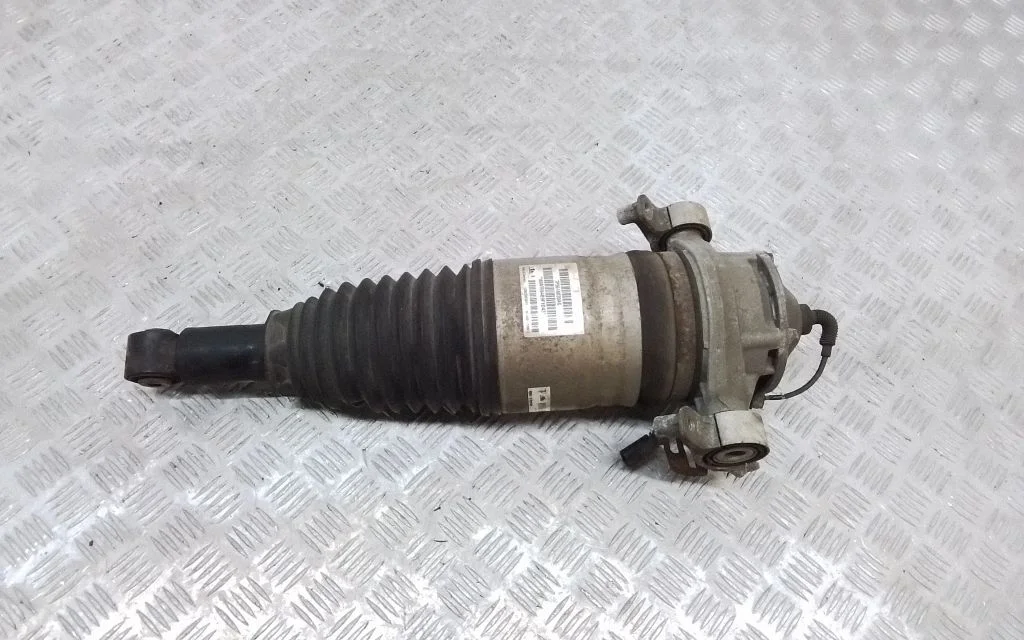 Air suspension rear shock absorber – Porsche Cayenne (92A) (2010-2017)