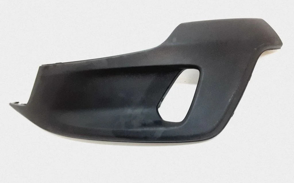 Esistange nurgaosa – Volvo V40 (2012-2019)
