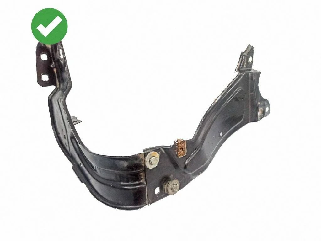 Headlight/headlamp mounting bracket