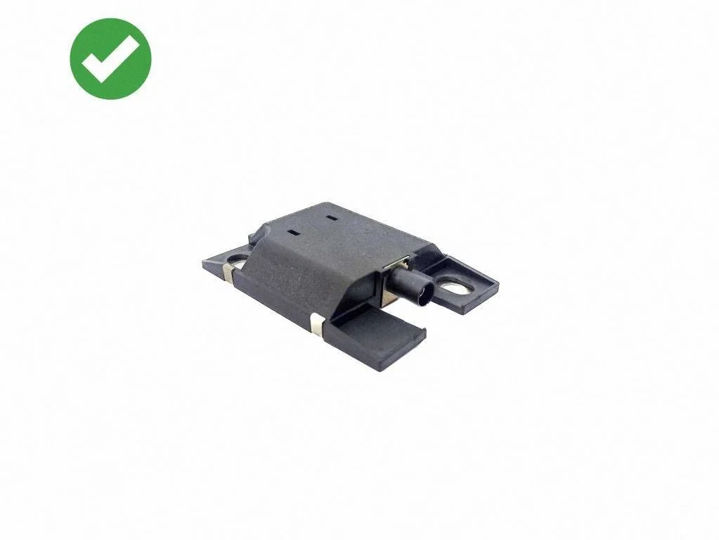 Aerial antenna amplifier – Mercedes-Benz CLS-Class C219 (2003-2011)
