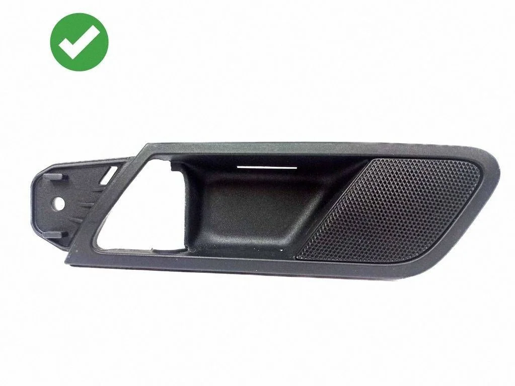 Rear door interior handle trim – Mercedes-Benz R-Class W251 (2005-2013)