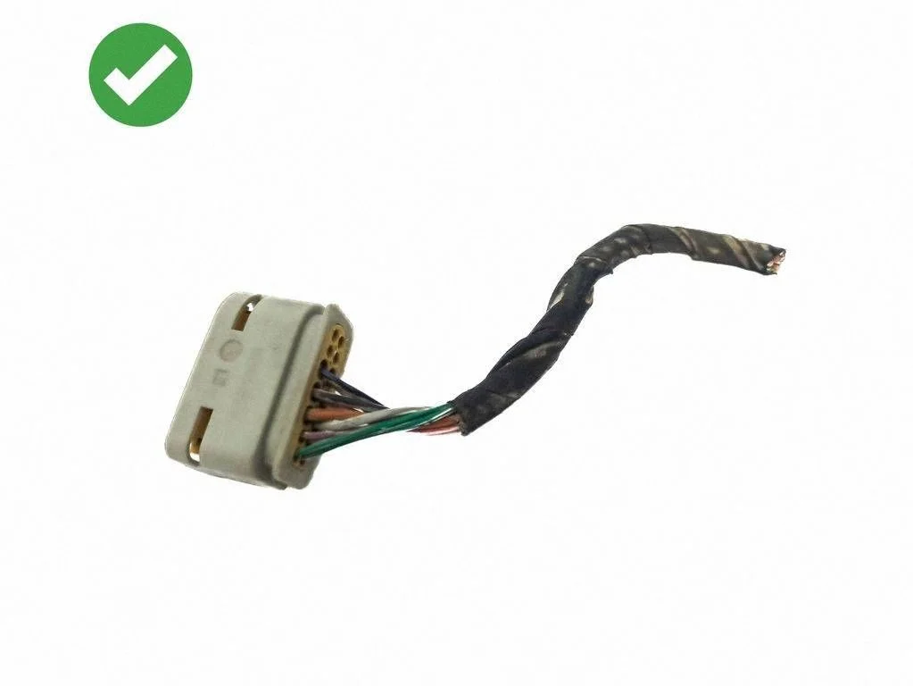 Esitule(de) juhtmestik – Mercedes-Benz R-klass W251 (2005-2013)