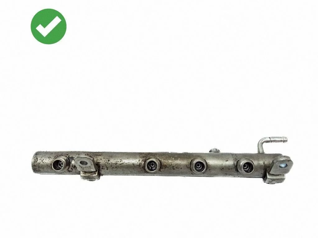 Fuel main line pipe A6420702595