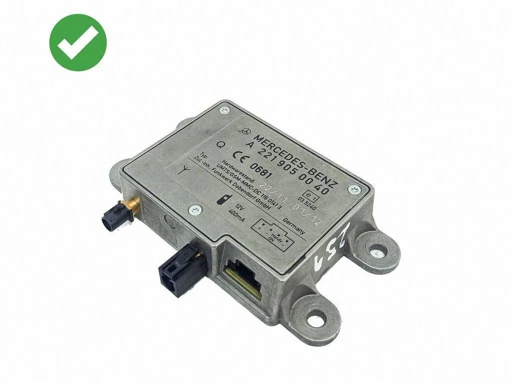 Aerial antenna amplifier – Mercedes-Benz R-Class W251 (2005-2013)