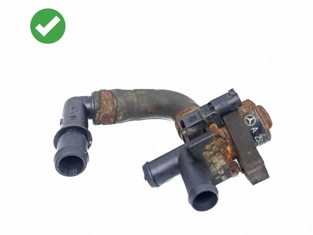 Webasto circulation pump for autonomous heater – Mercedes-Benz R-Class W251 (2005-2013)
