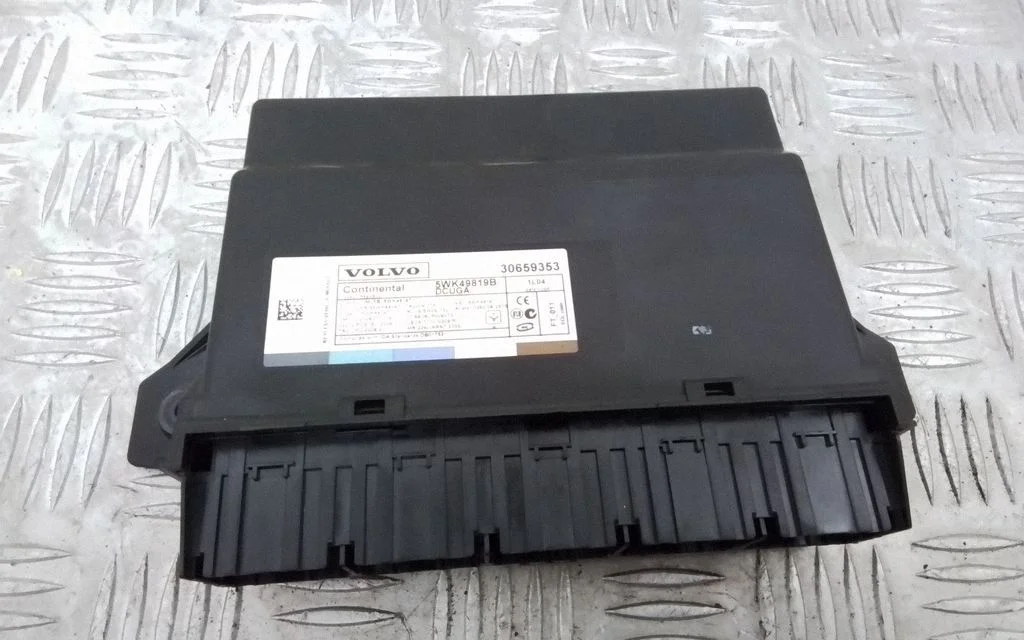 Keyless (KESSY) go control unit/module – Volvo XC60 (2009-2013)
