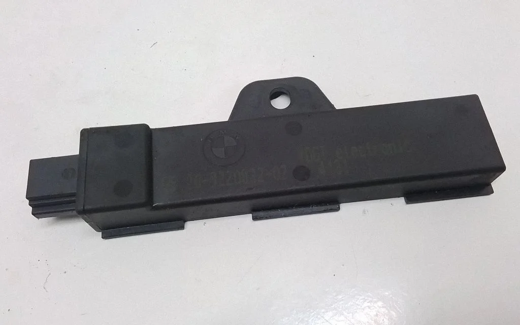Bezatslēgas sistēmas KESSY (keyless) vadības bloks/modulis 9220832