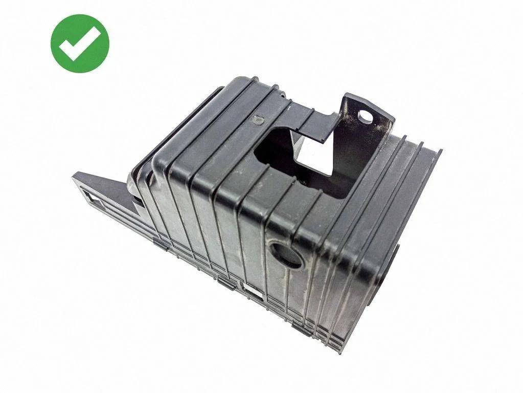 Other trunk/boot trim element – Mercedes-Benz R-Class W251 (2005-2013)