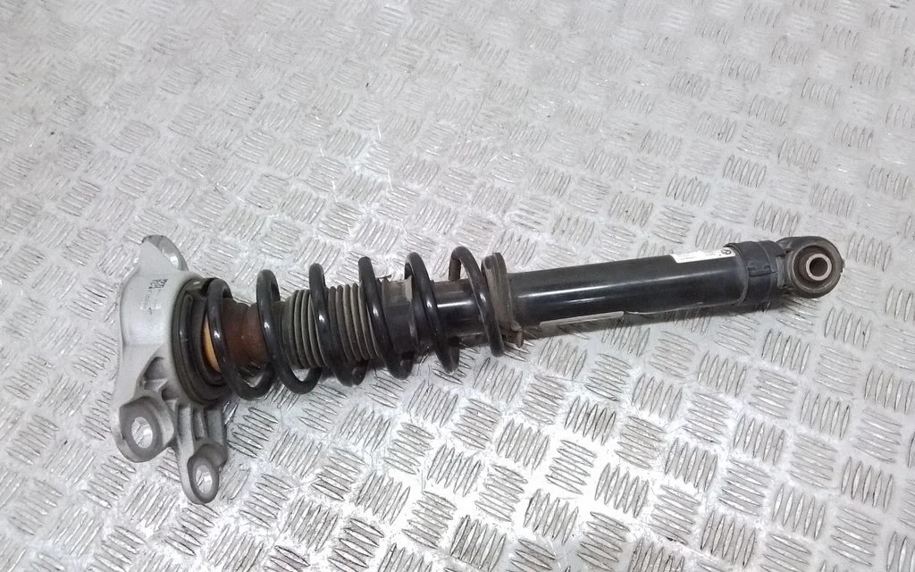 Rear shock absorber with coil spring – BMW i3 (2013-)
