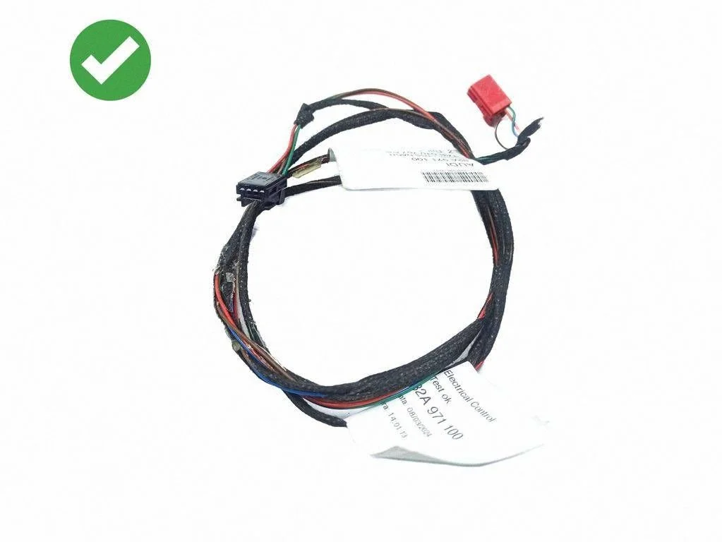 Muud juhtmed / juhtmestik 82A971100