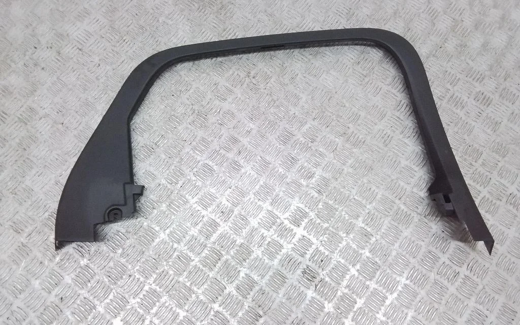 Rear door glass trim molding – Volvo S90, V90 (2016-)