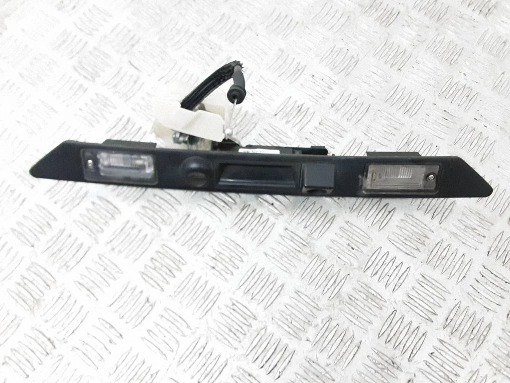 Tagaluugi numbrivalgustuse liist – Audi A8 S8 D4 4H (2010-2016)