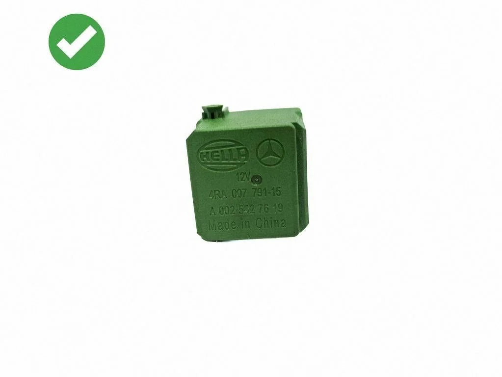 Hazard warning light relay – Mercedes-Benz R-Class W251 (2005-2013)