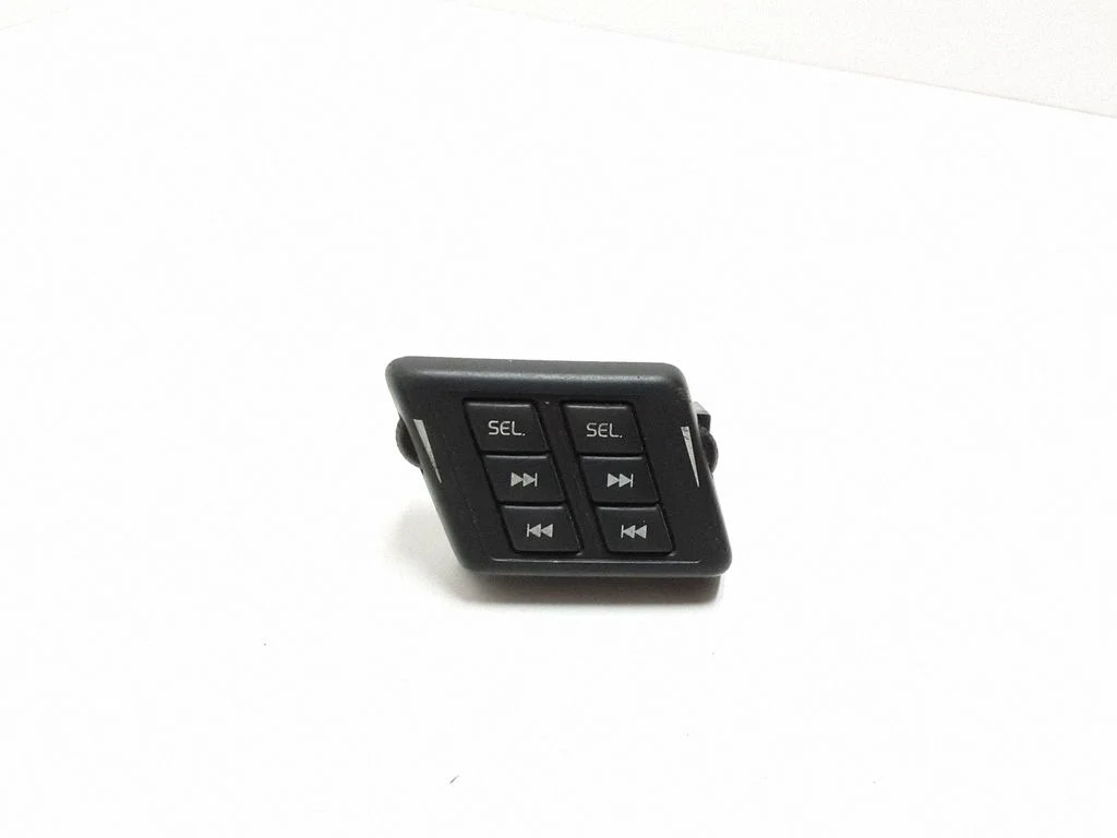 Przyciski kierownicy 8666729