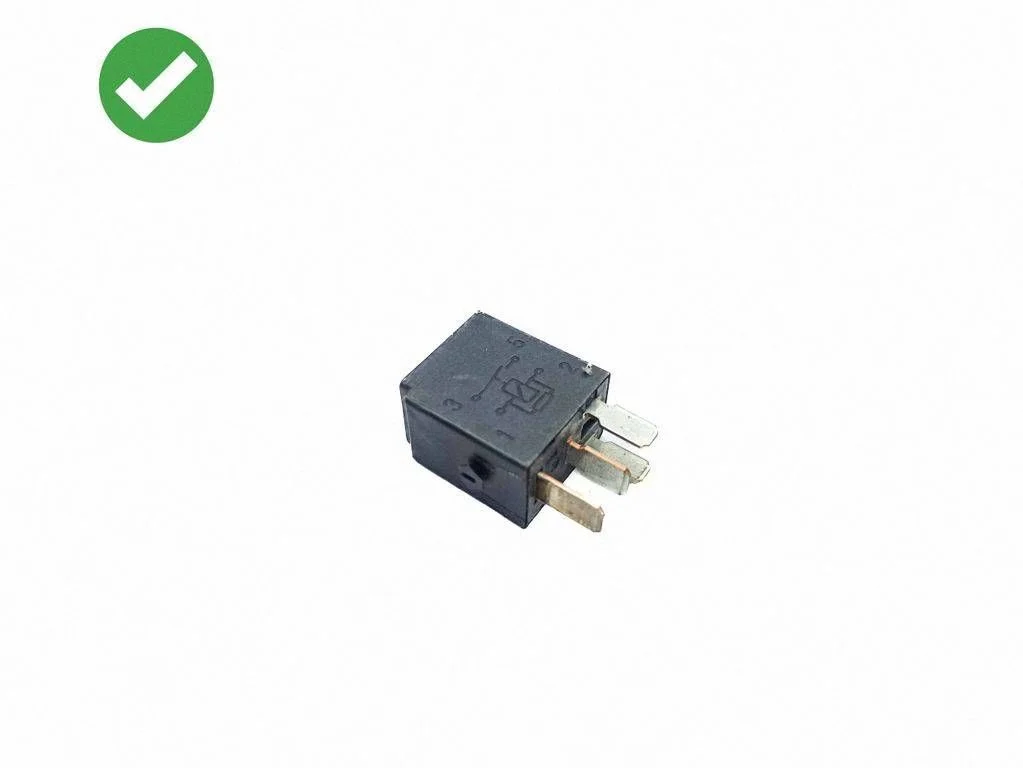 Other relay 0025421119