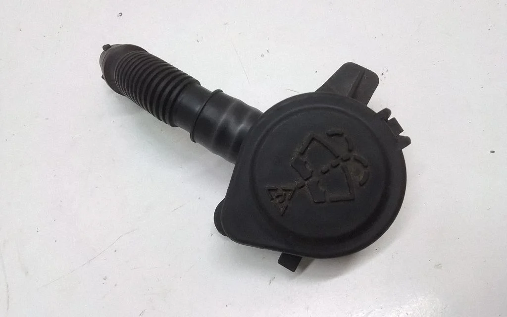 Window washer liquid tank fill tube 7241664