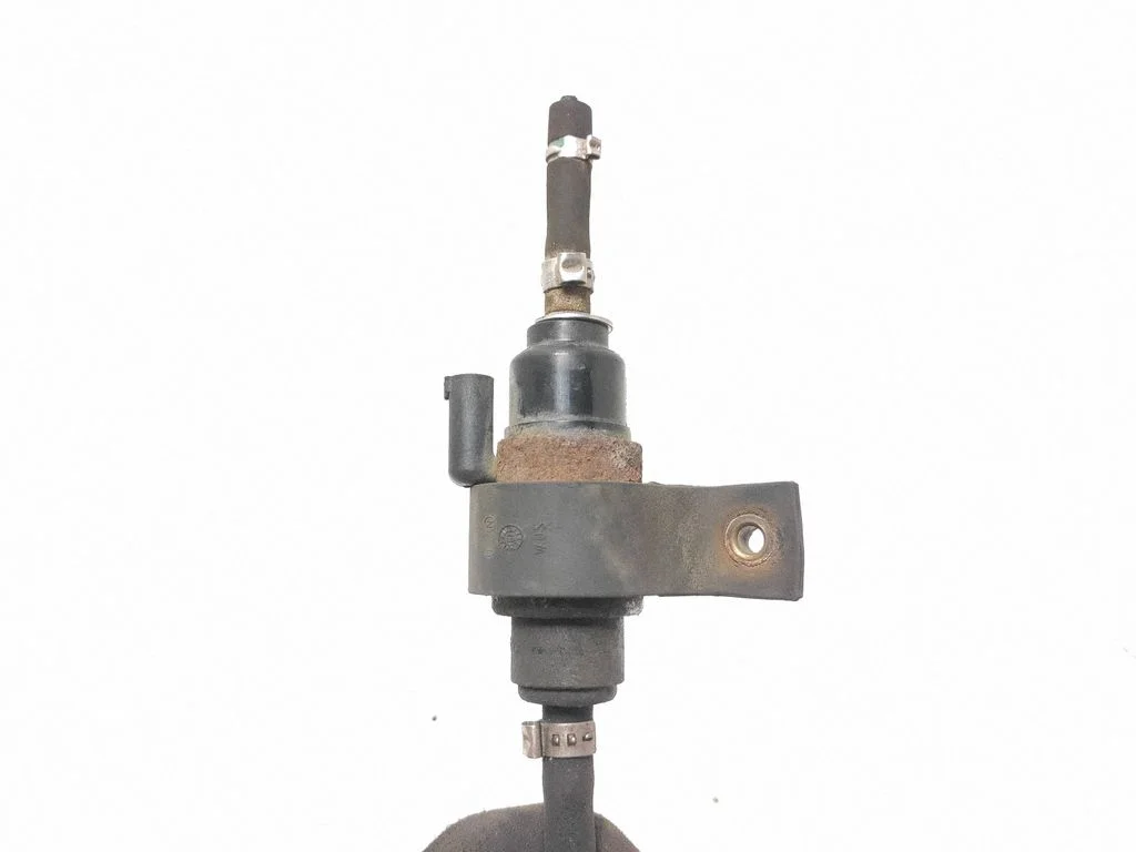 Webasto circulation pump for autonomous heater – Land Rover Discovery 3 - LR3 (2005-2009)