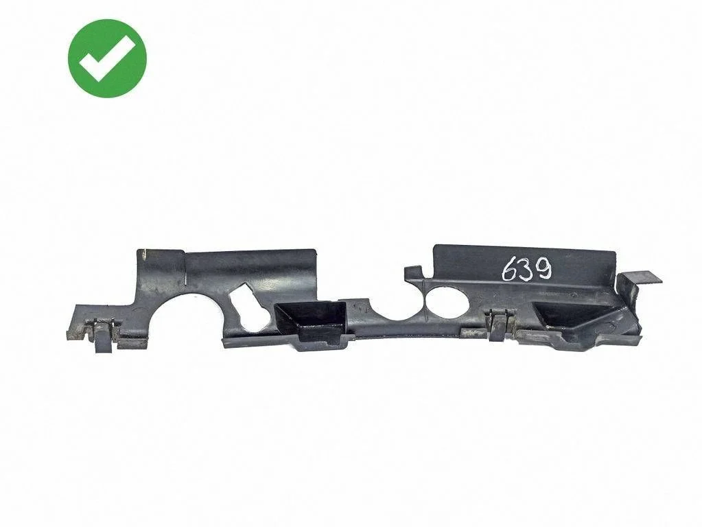 Other engine bay part – Mercedes-Benz Vito Viano W639 (2003-2014)