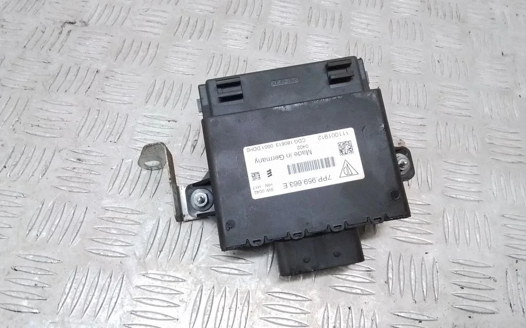 Voltage converter/converter module – Porsche Cayenne (92A) (2010-2017)