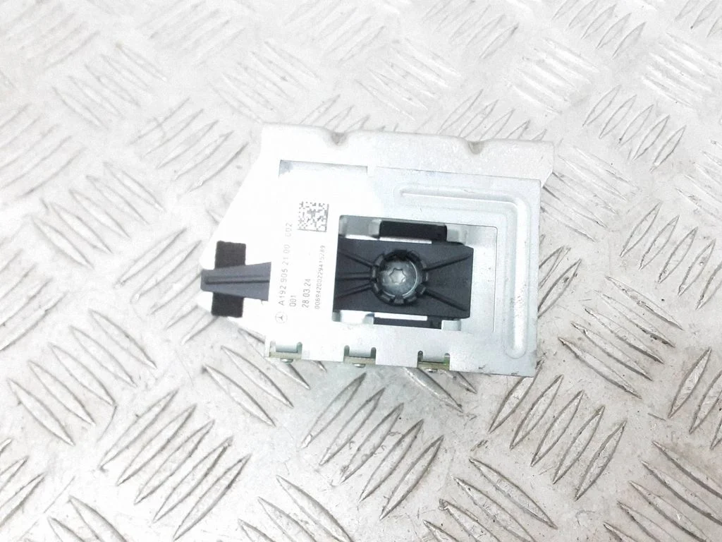 Antenna control unit – Mercedes-Benz AMG GT C192 (2023-)