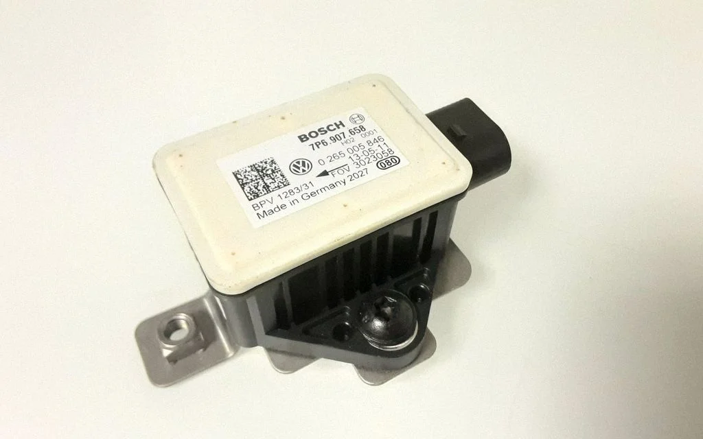 ESP (stability system) control unit – Volkswagen Touareg II (2010-2018)
