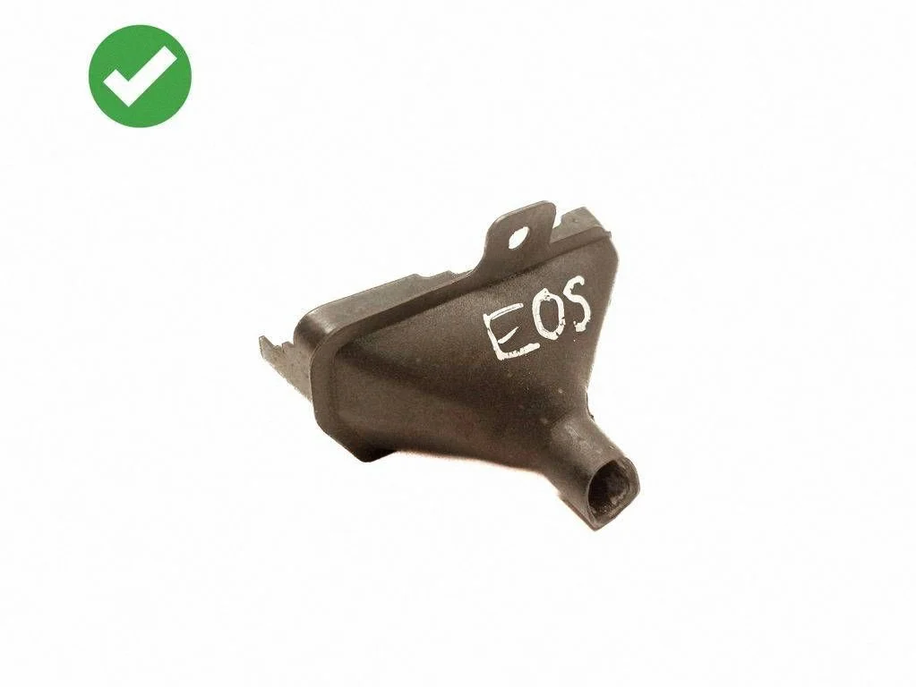Oil level dip stick – Volkswagen Eos (2006-2010)